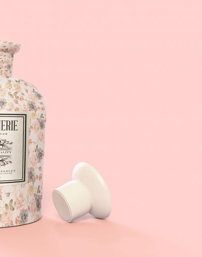 Pattern&Label-Parfum-Bottle-Mockup